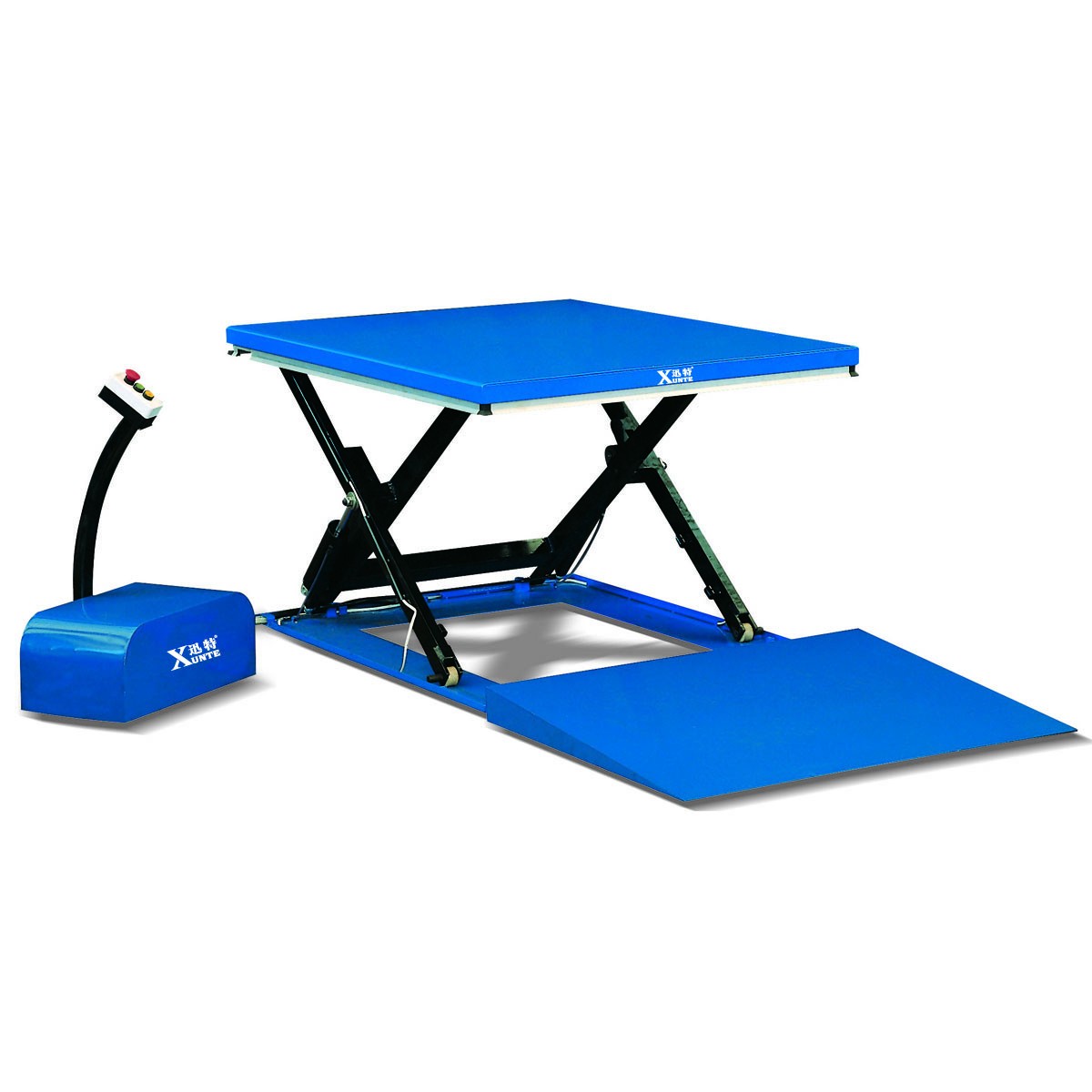 高频率自动化流水线中的刚性链升降平台特点