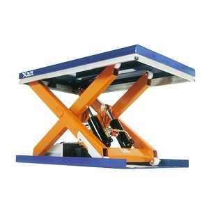 大型液压升降平台提升模具制造效率的优势